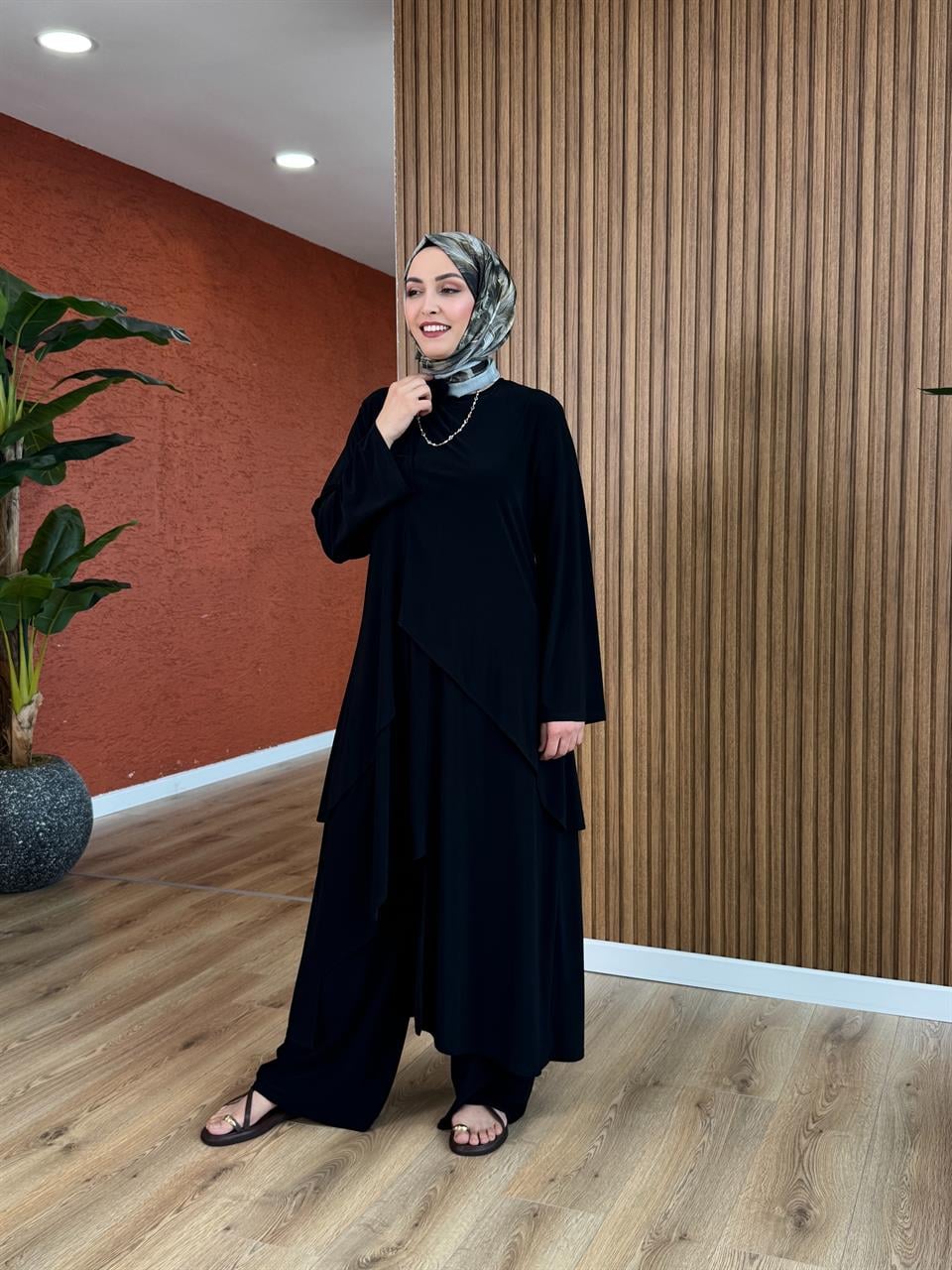 Melisa Tasarım Takım - Siyah