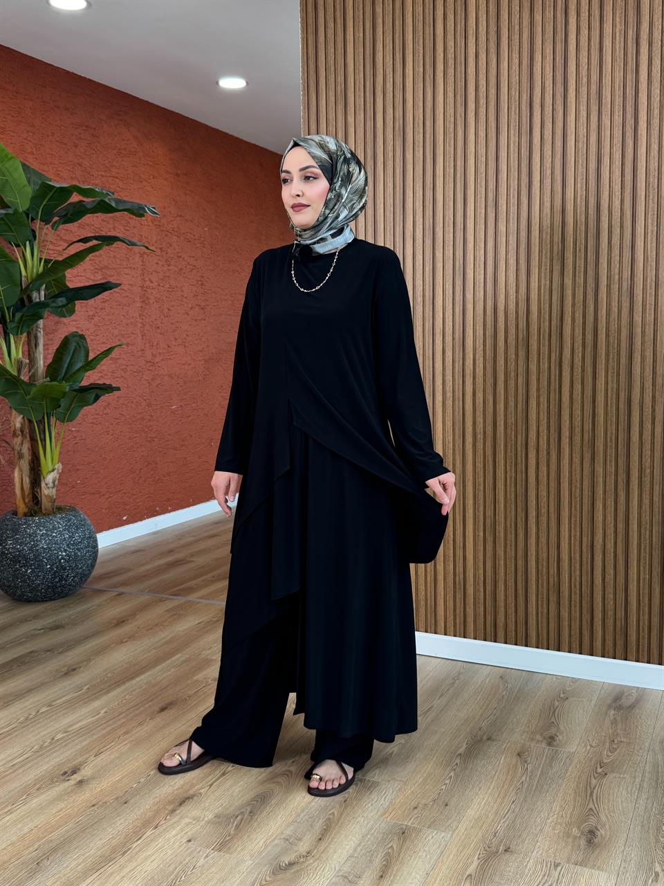 Melisa Tasarım Takım - Siyah