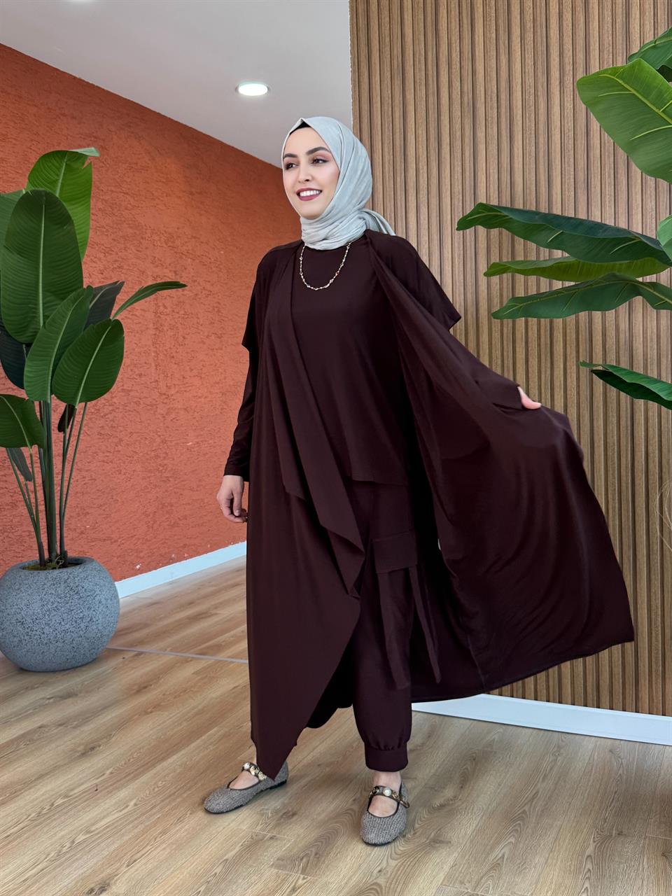 Nurcan Üçlü Tasarım Takım - Kahverengi