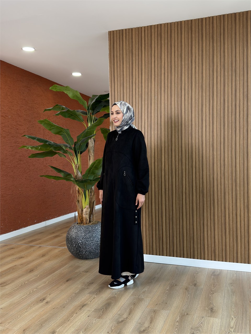 Öykü Süet Giy Çık Kap-Siyah