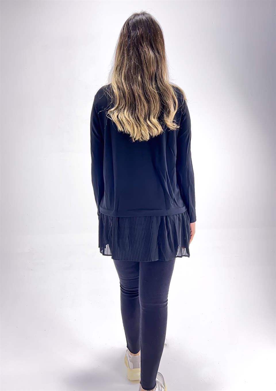  Kadın Uzun Kollu Atlı Piliseli İçlik - Siyah