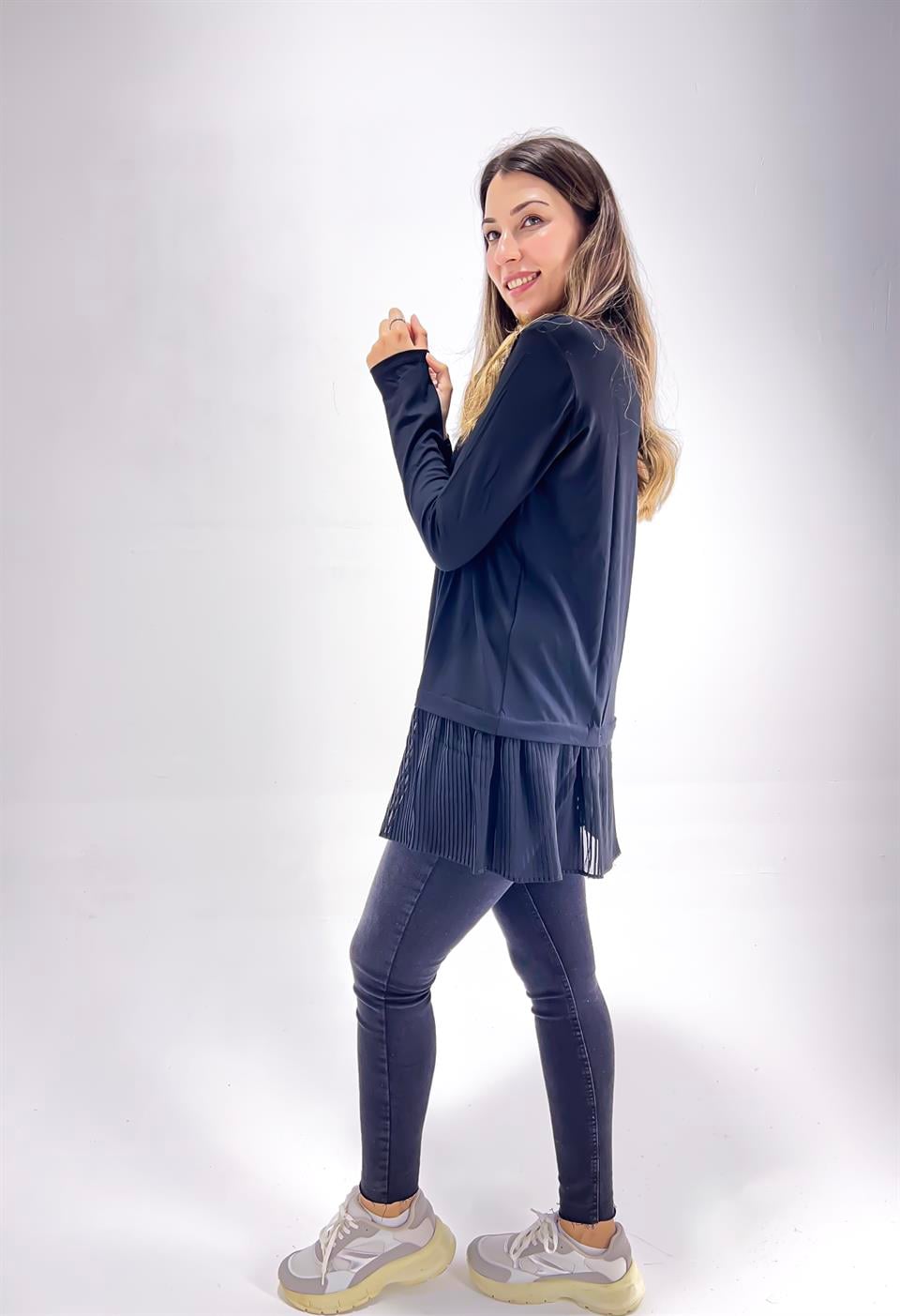  Kadın Uzun Kollu Atlı Piliseli İçlik - Siyah