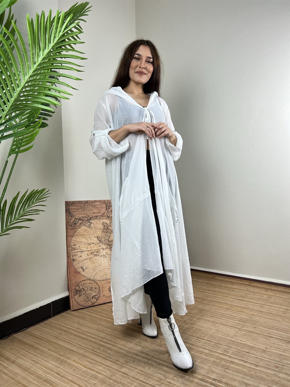 Qashmir Kadın Cadı Kapüşonlu Ponpon Detaylı Pamuk Kimono - Beyaz