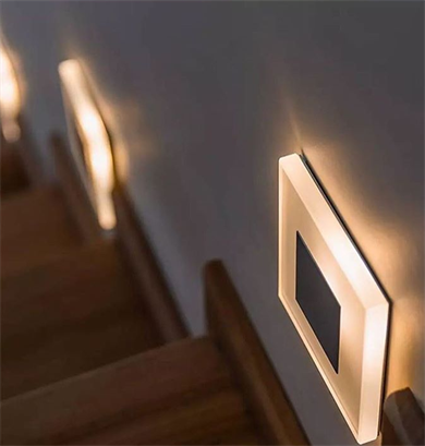 Kare Gömme Merdiven Aplik  ML 74131