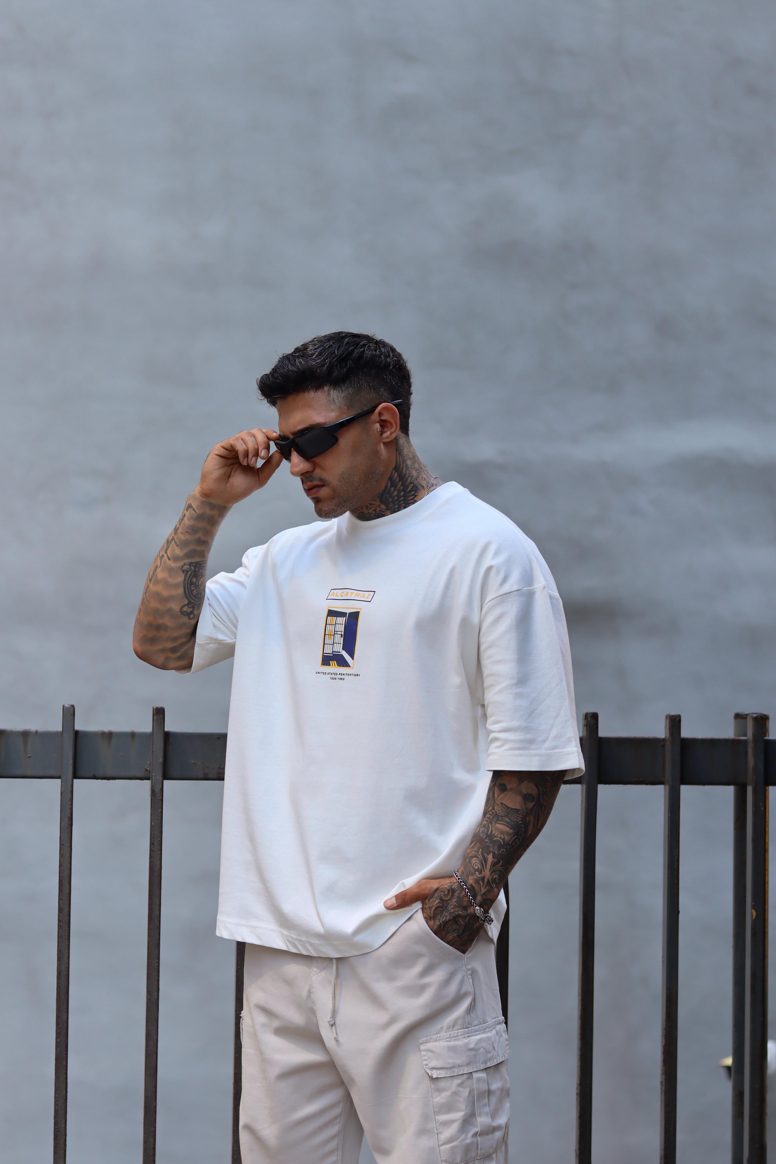Alcatraz beyaz oversize tshirt