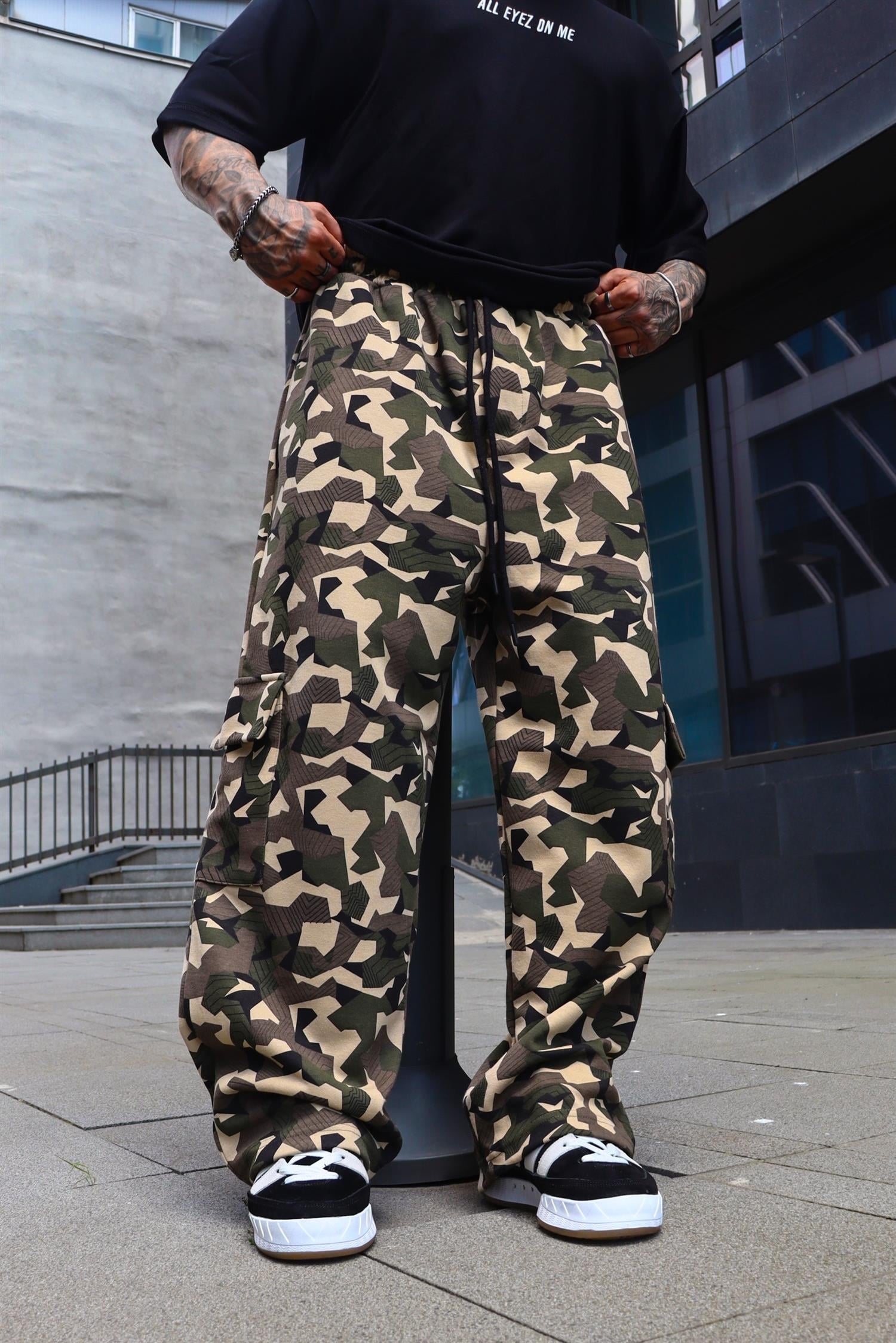 Army baggy pants