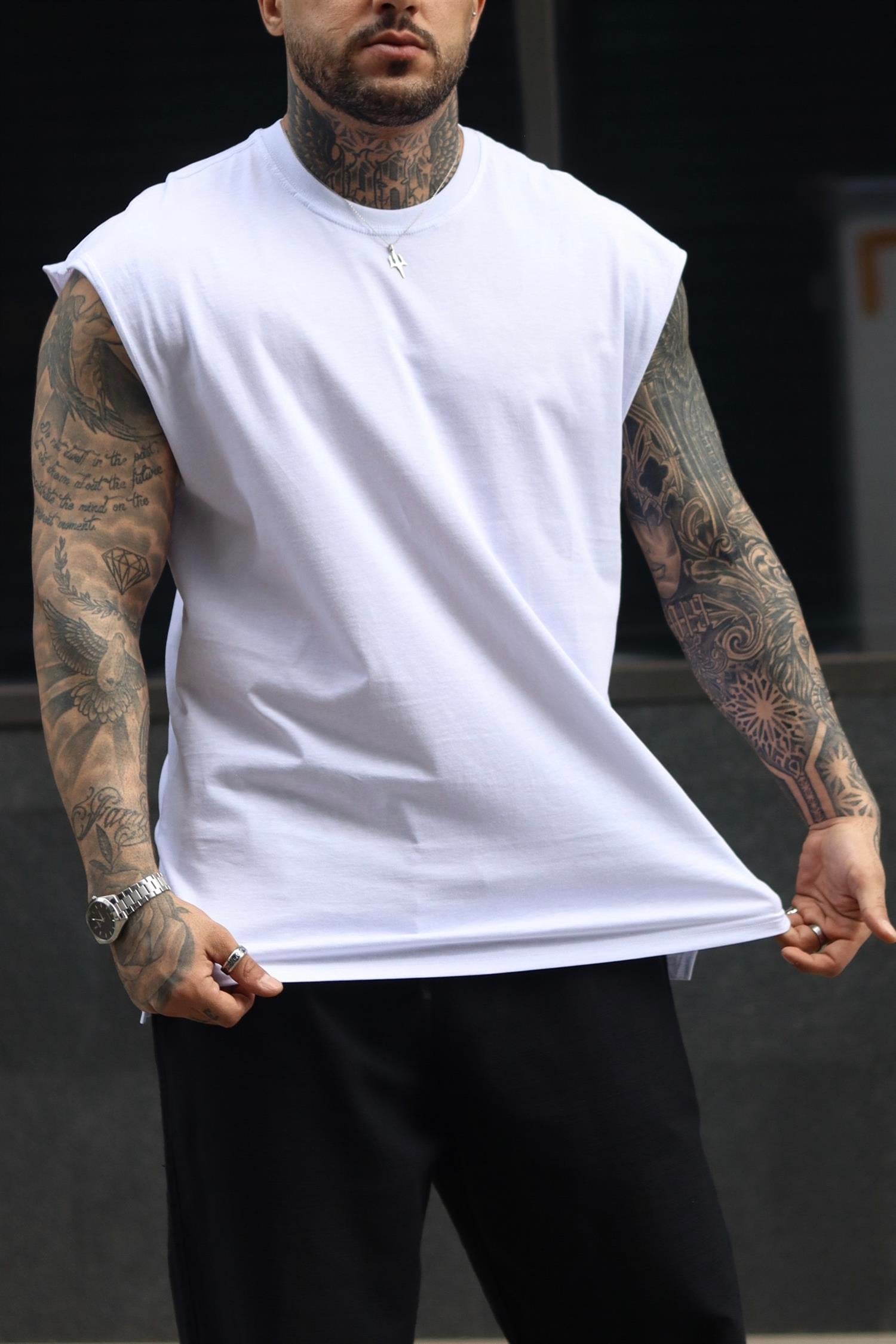 Basic beyaz sıfır kol atlet