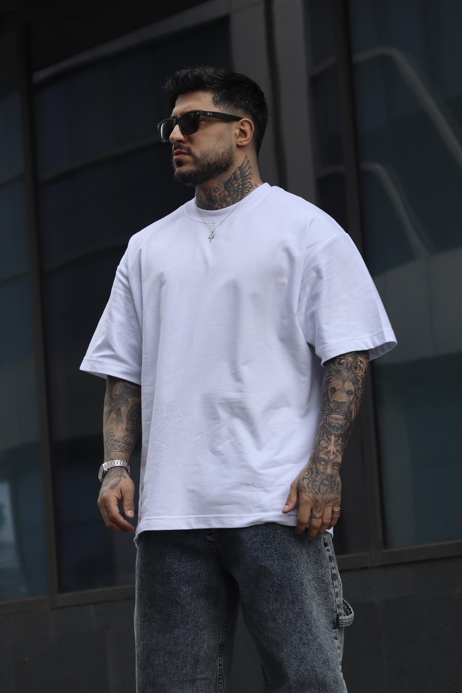 Basic oversize beyaz tshirt