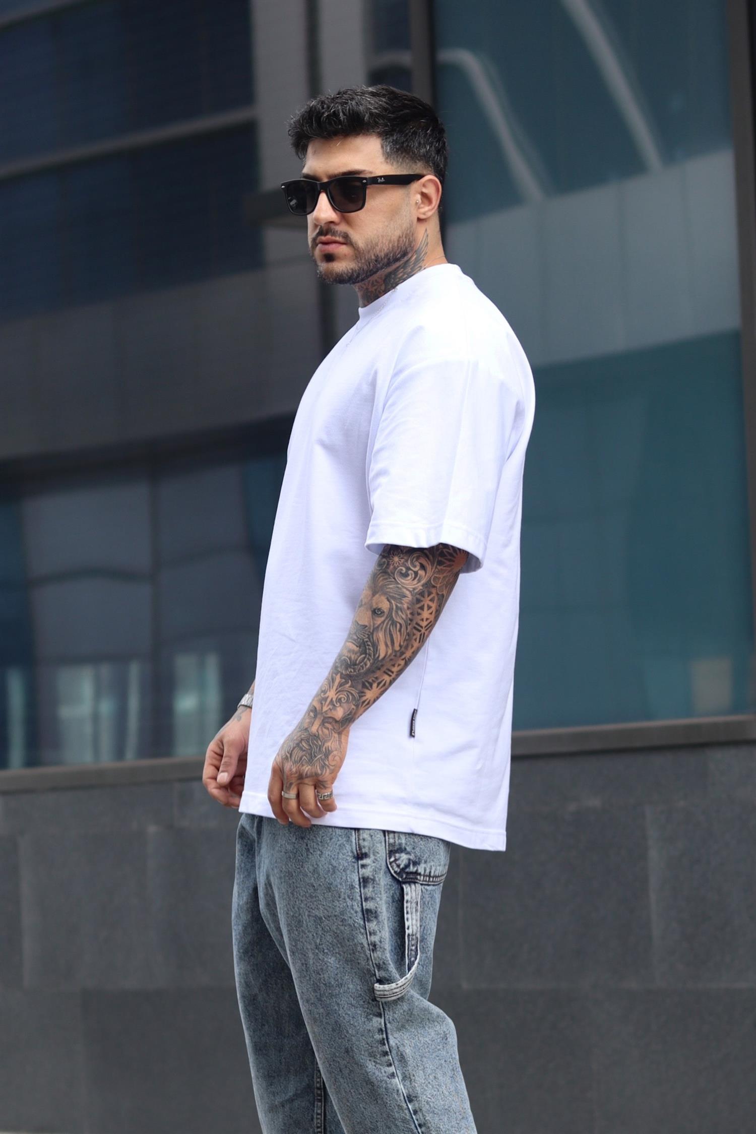 Basic oversize beyaz tshirt