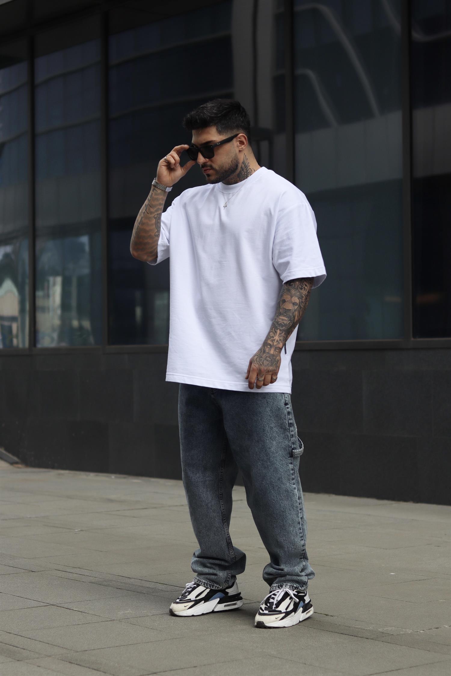 Basic oversize beyaz tshirt
