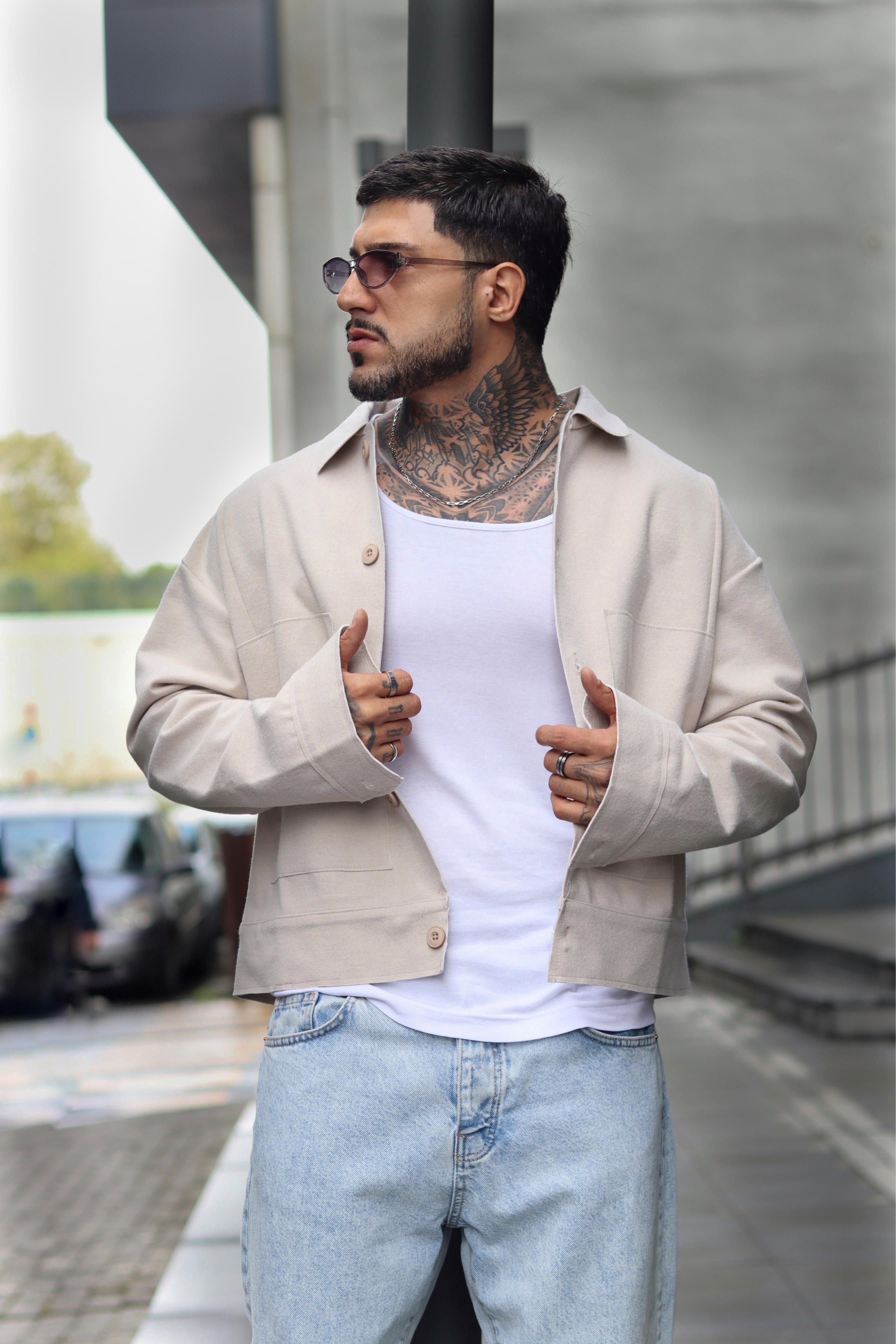 Beige oversize crop ceket