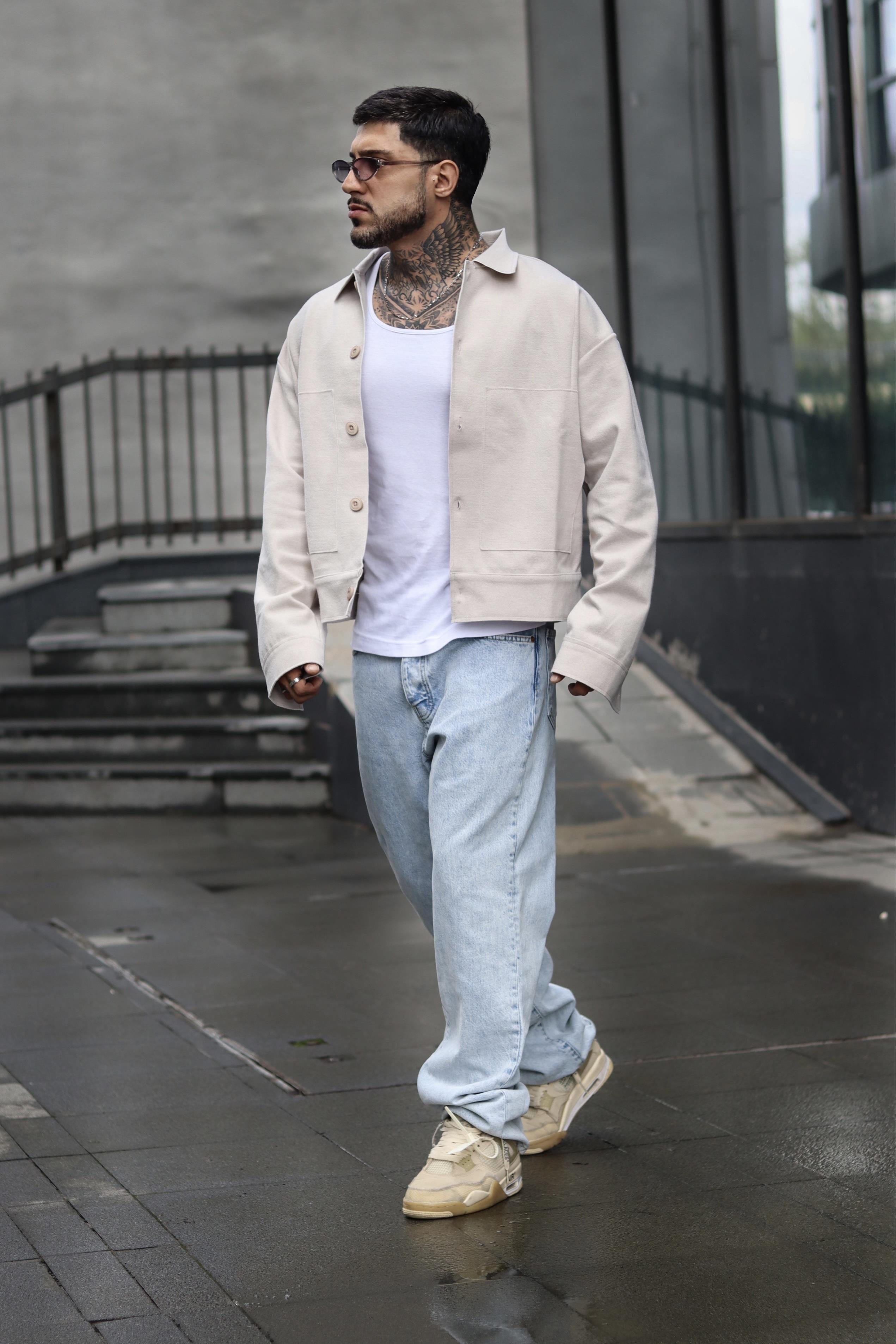 Beige oversize crop ceket