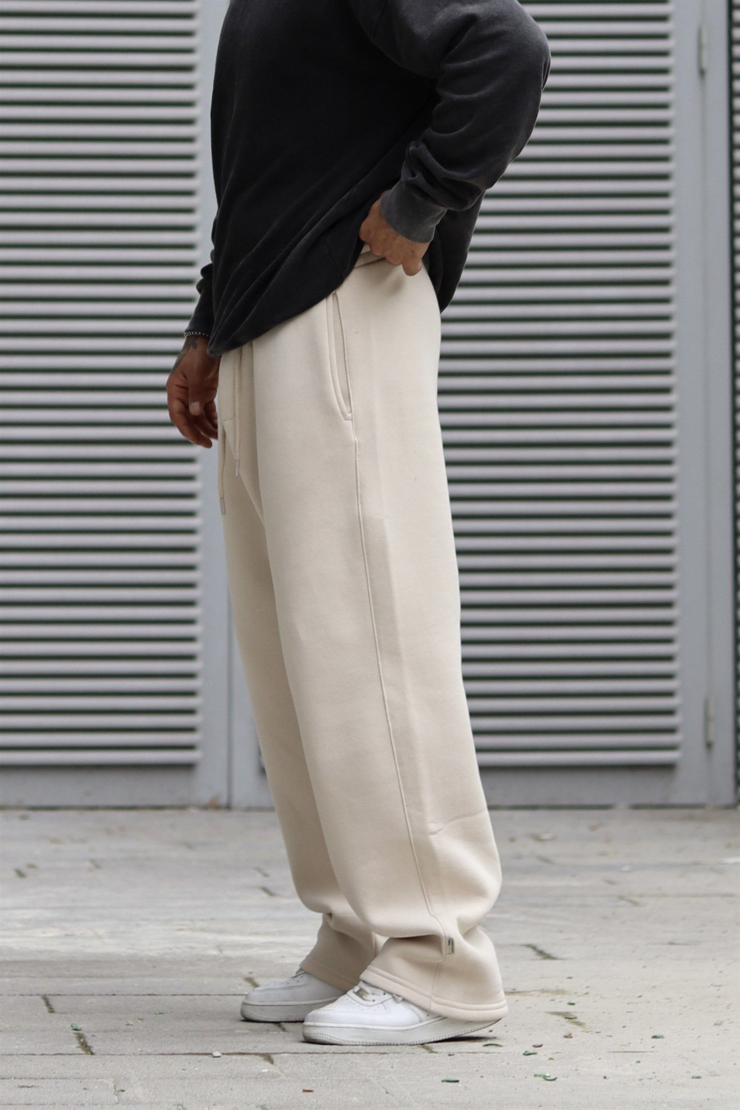 Ekru baggy sweatpants