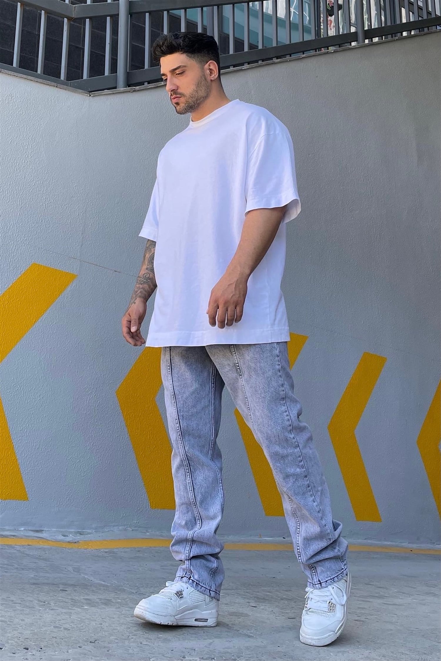 Grey lose fit baggy jeans