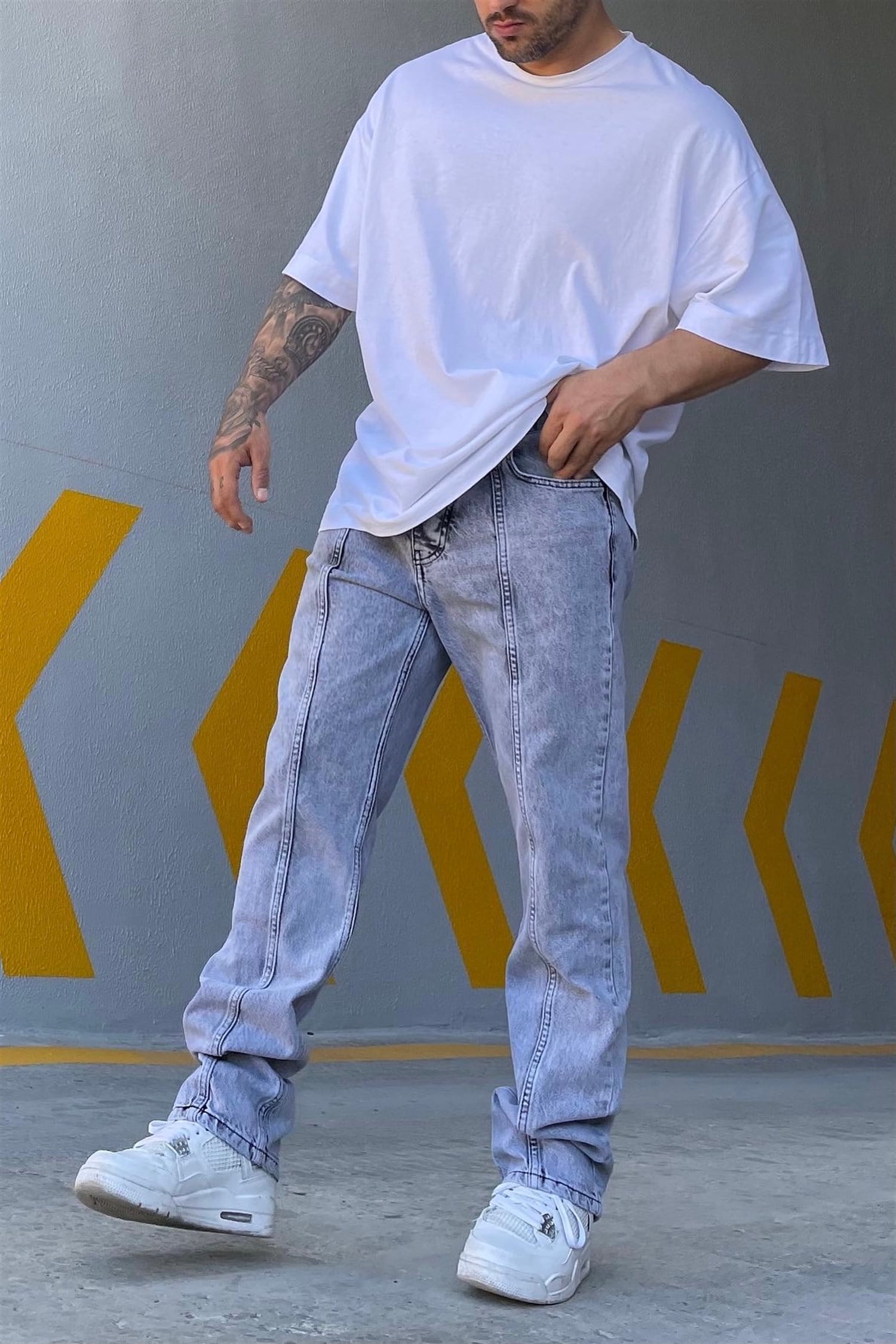 Grey lose fit baggy jeans