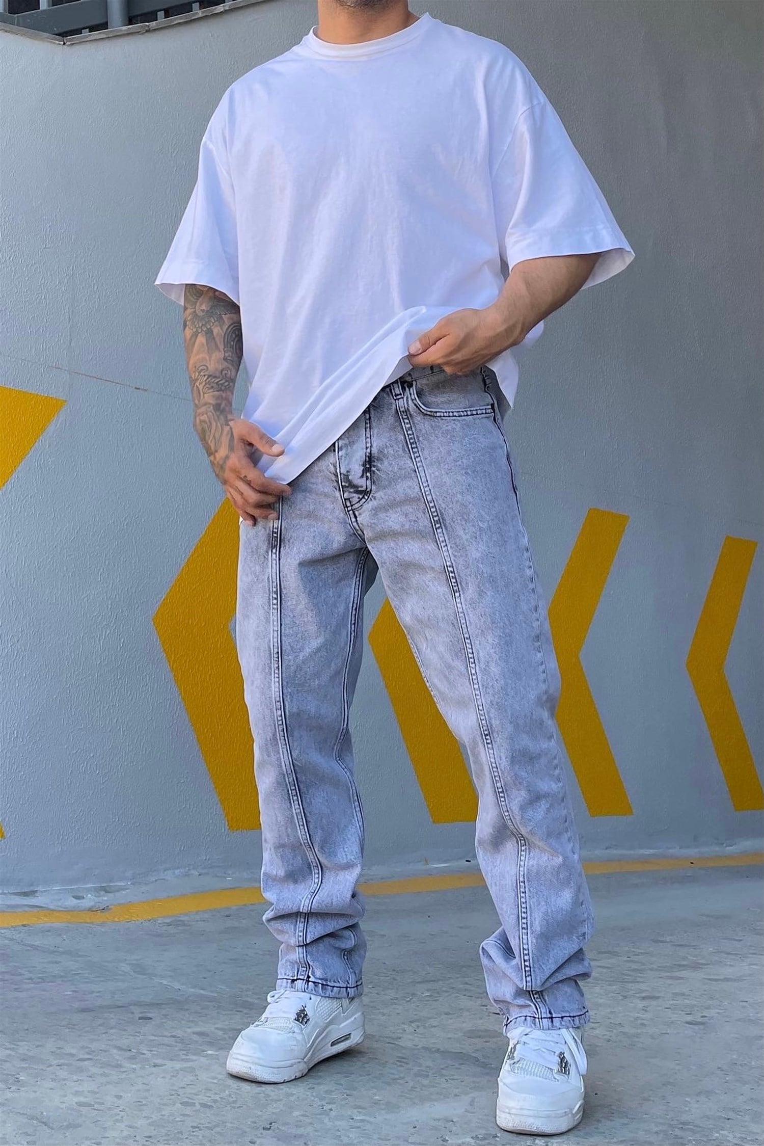 Grey lose fit baggy jeans