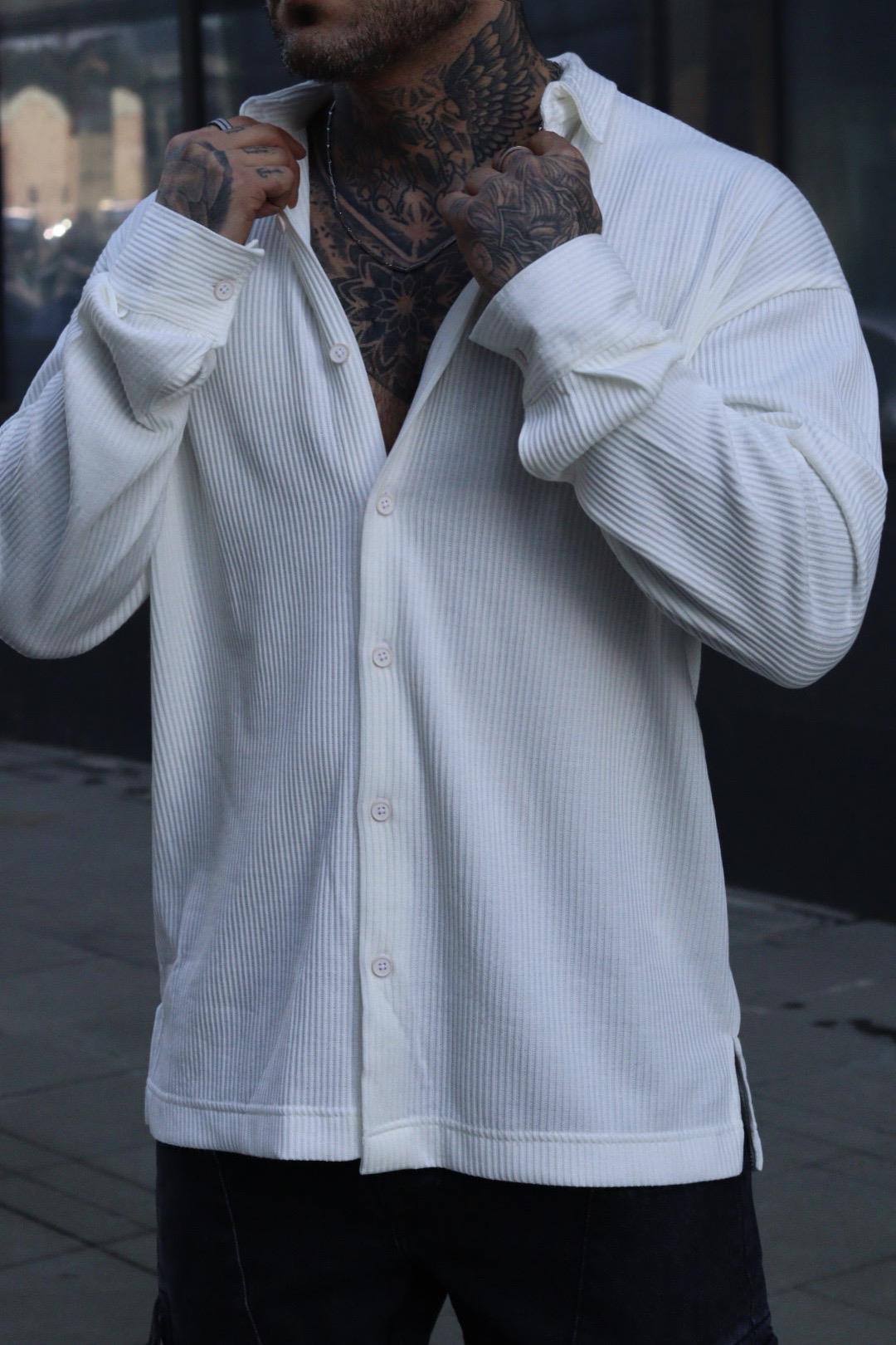 Kırık beyaz oversize fitilli gömlek
