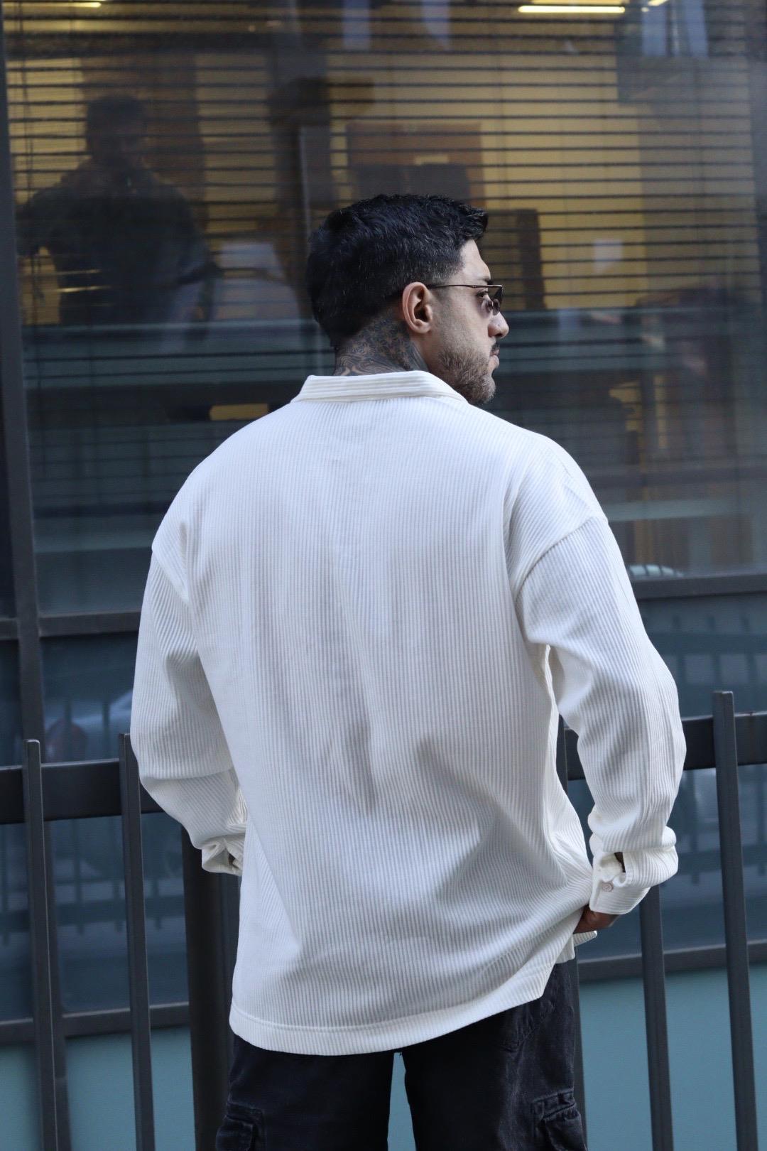 Kırık beyaz oversize fitilli gömlek