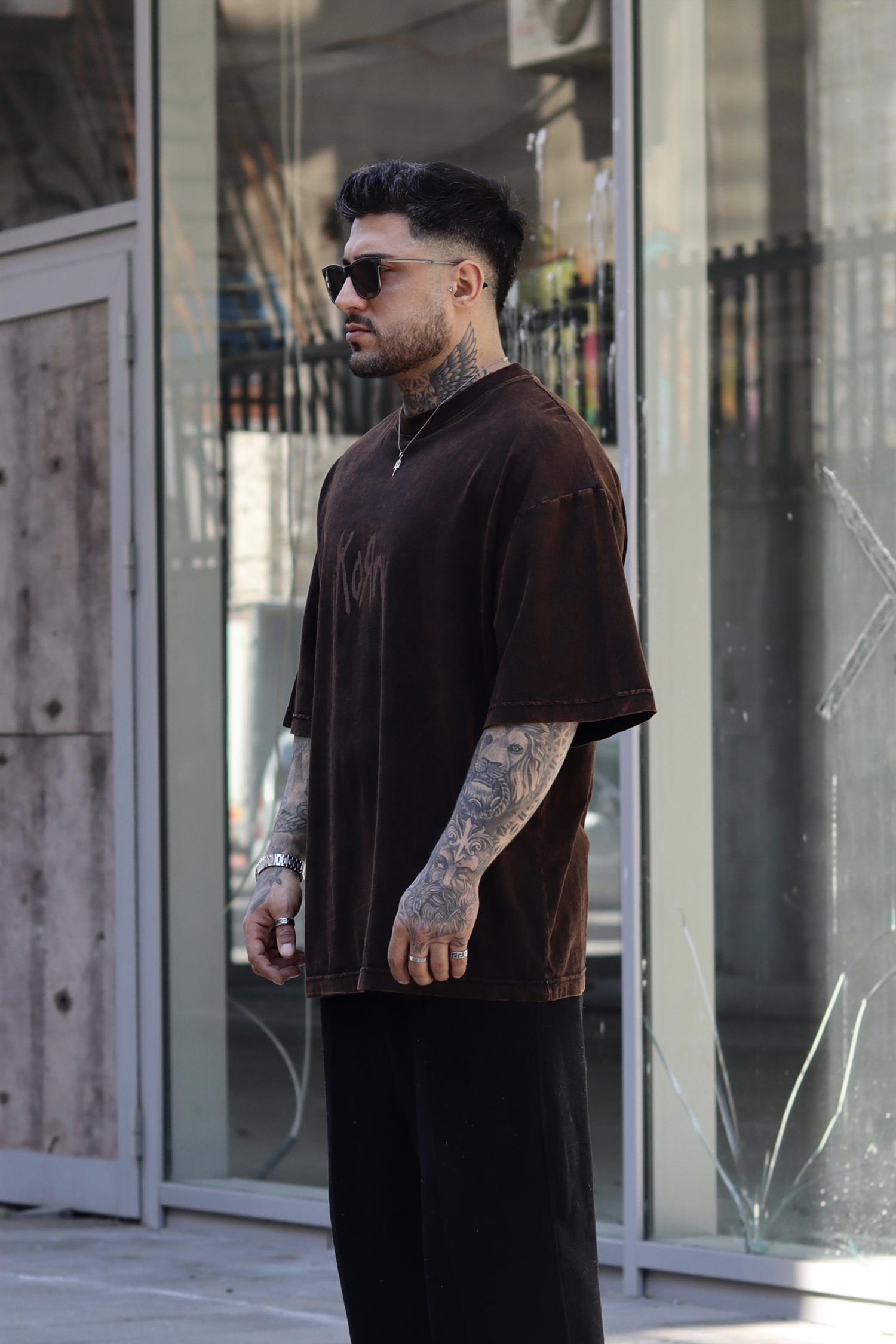Korn yıkamalı oversize tshirt