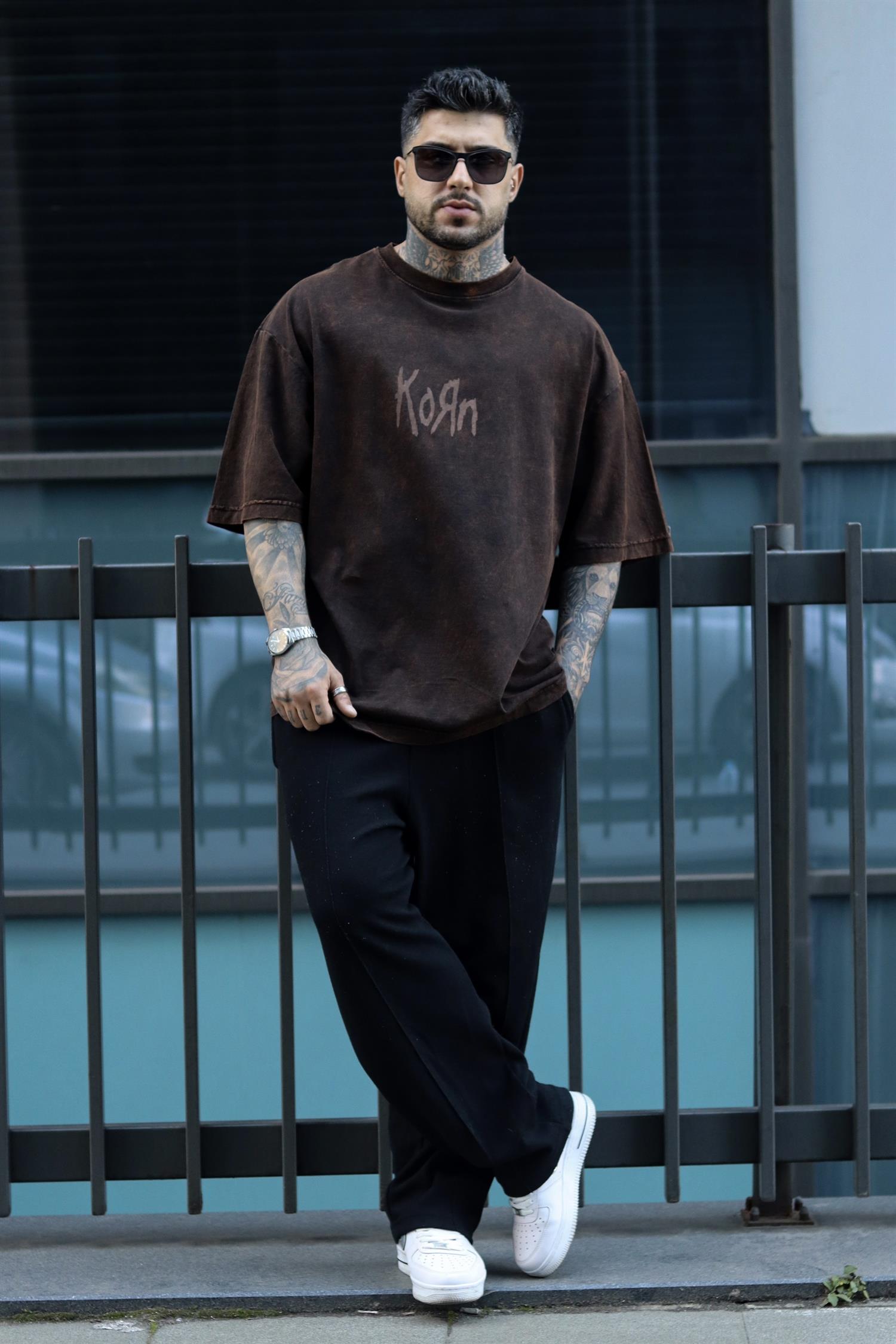 Korn yıkamalı oversize tshirt