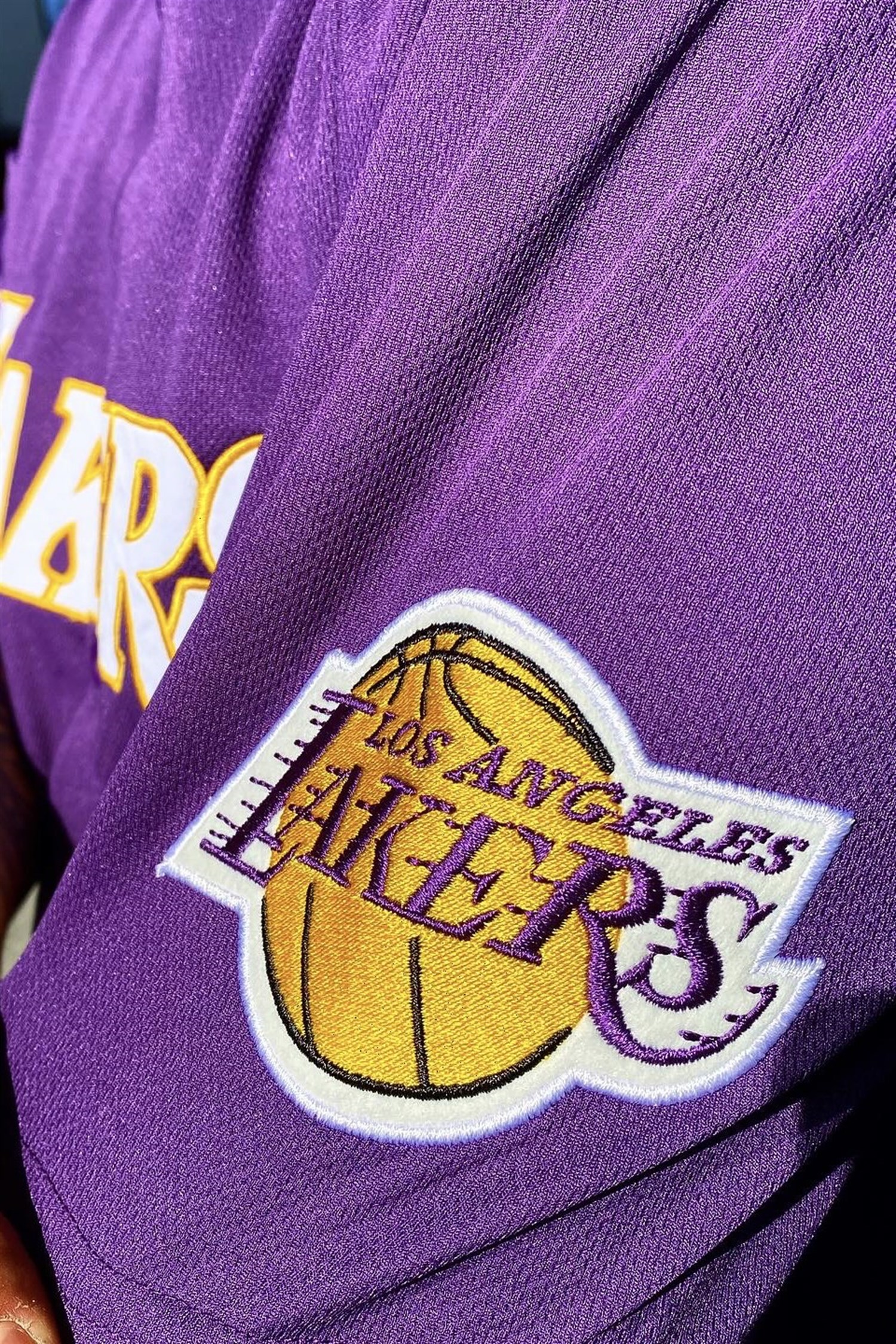 Lakers mor gömlek