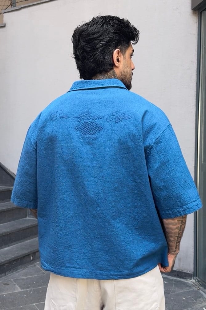 Mavi Nakış İşlemeli Gömlek