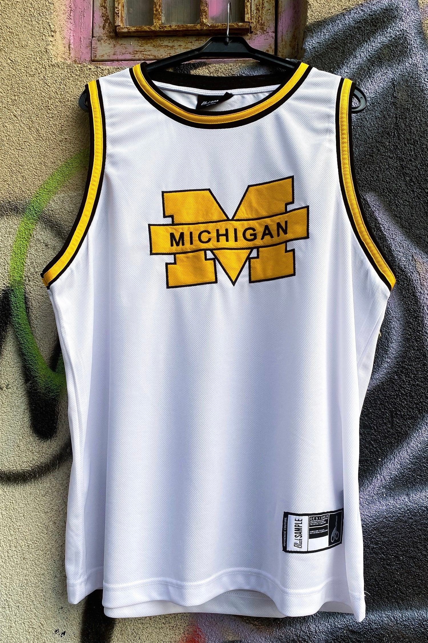MICHIGAN beyaz nakış işleme bol kalıp atlet