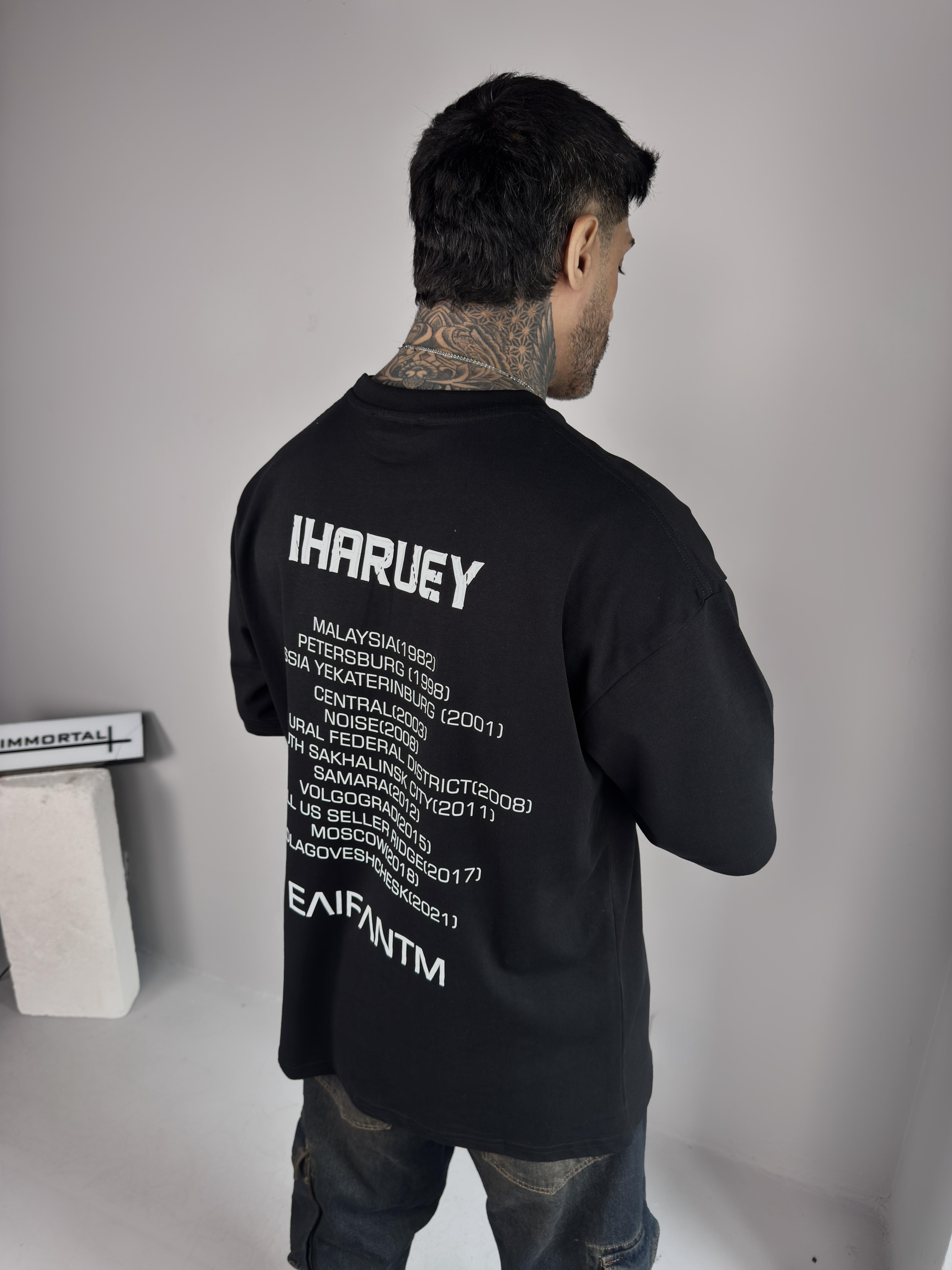 Noir Street Oversize Tshirt
