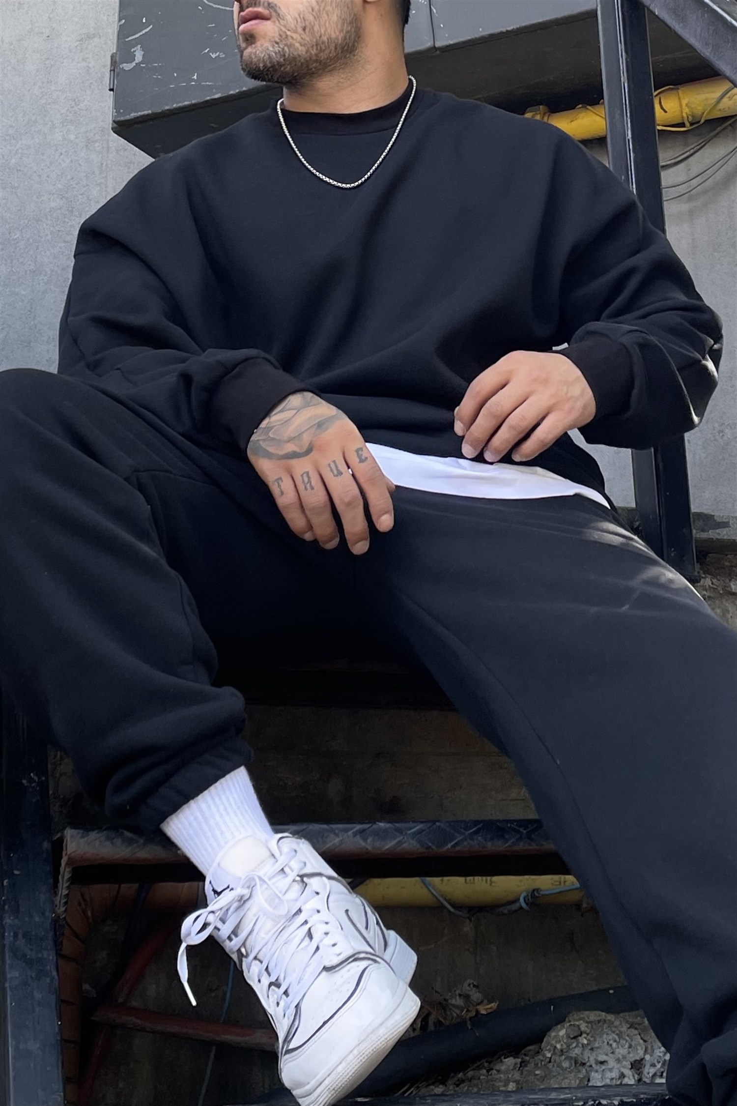 Oversize basic siyah hoodie