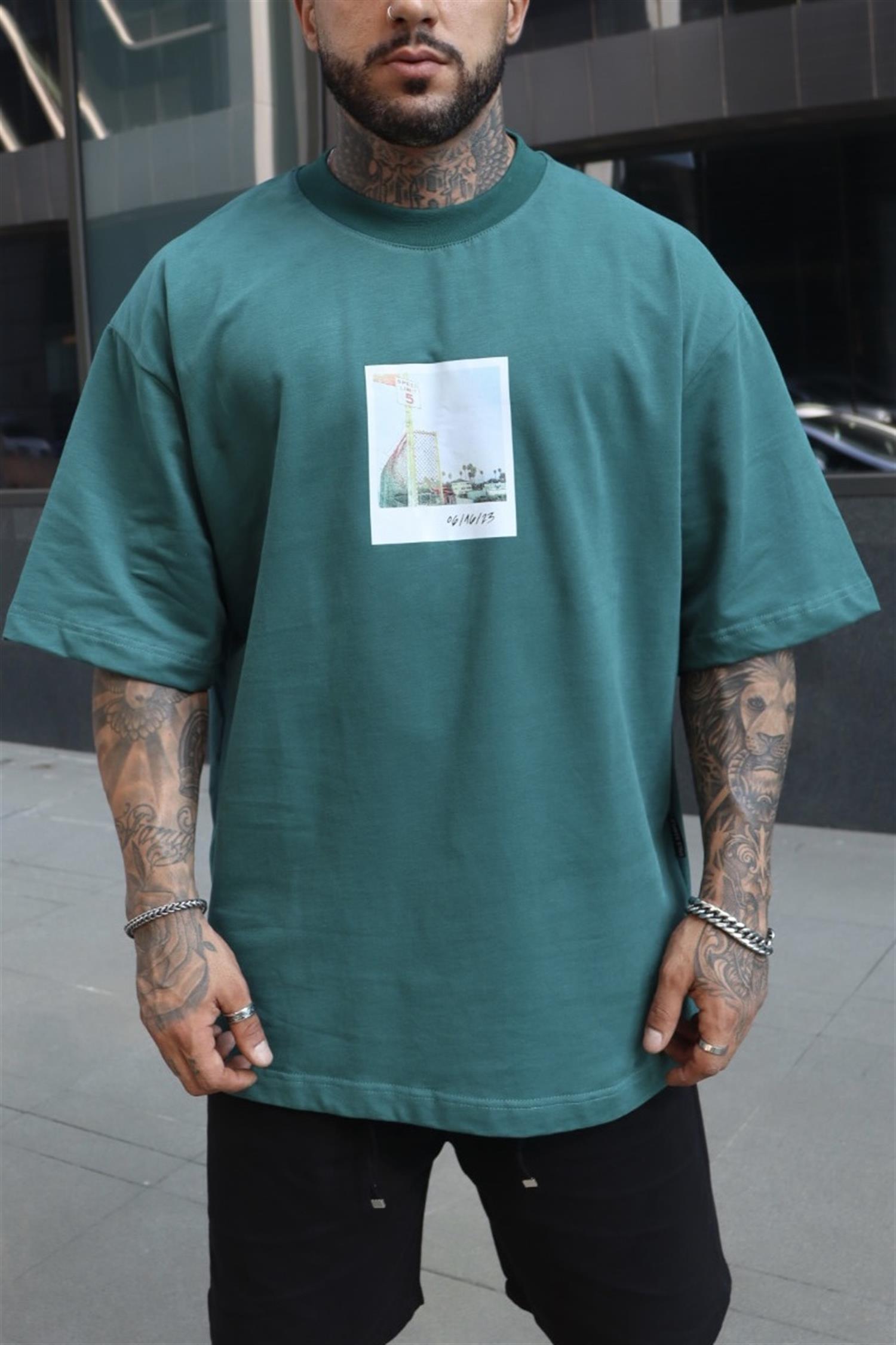 Oversize baskı detaylı tshirt