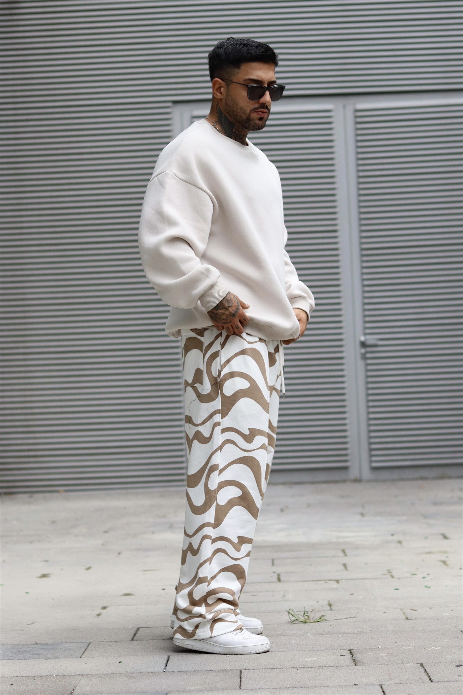 Oversize ekru sweatshirt