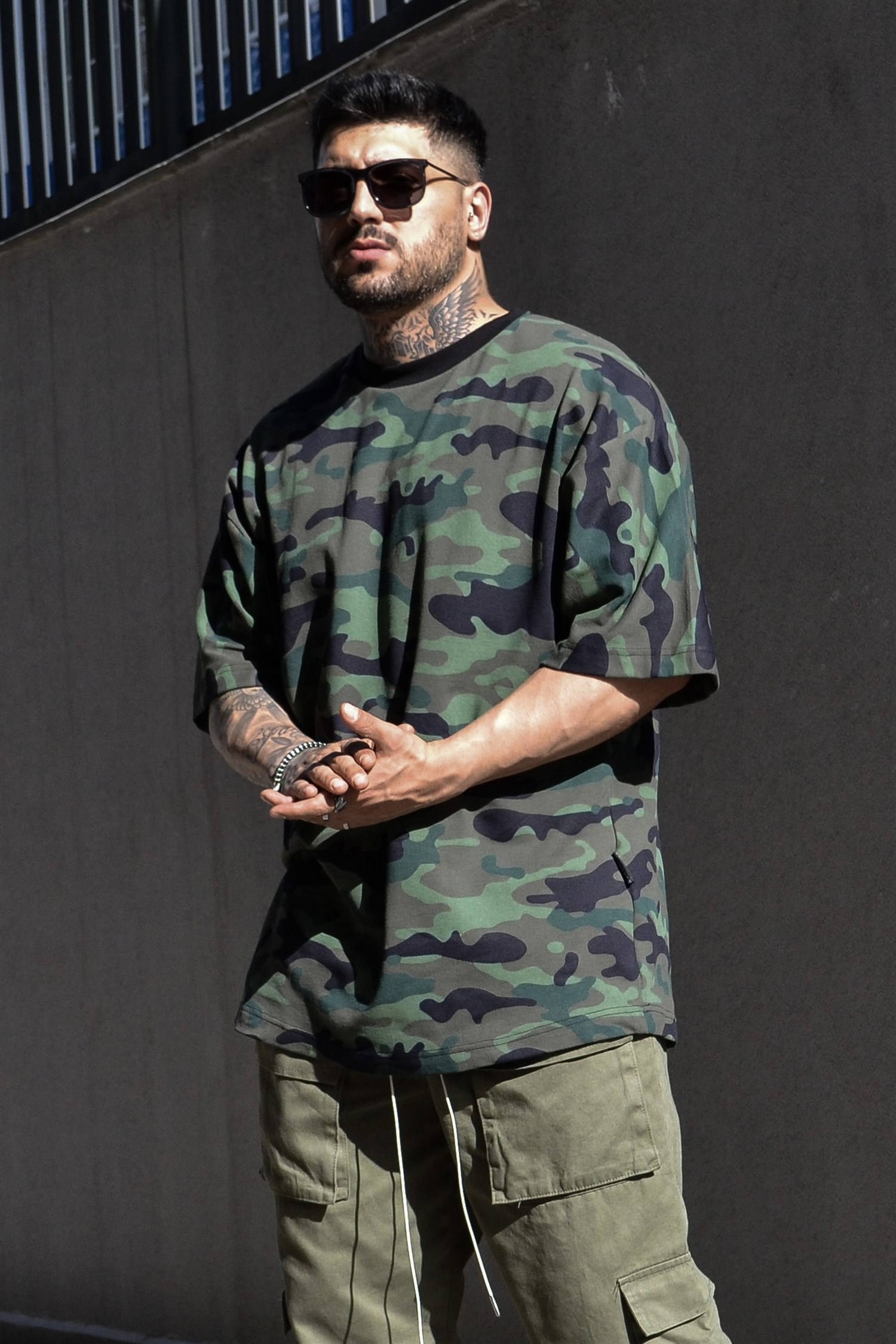 Oversize kamuflaj t-shirt