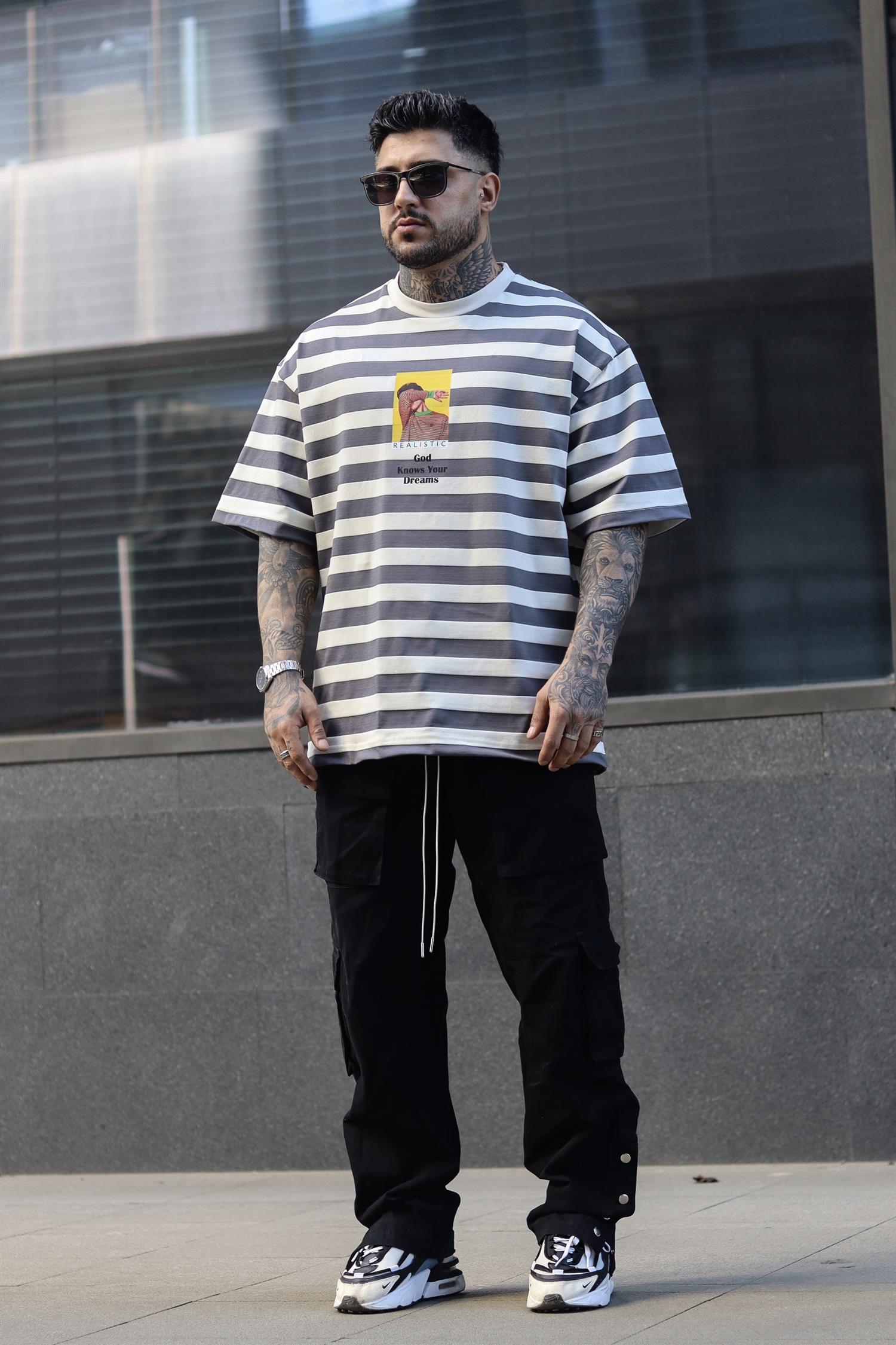 Realistic çizgili oversize tshirt
