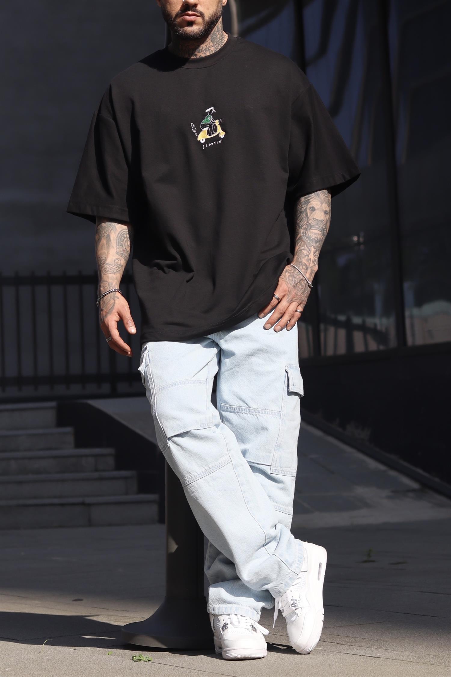 Scootin oversize siyah tshirt