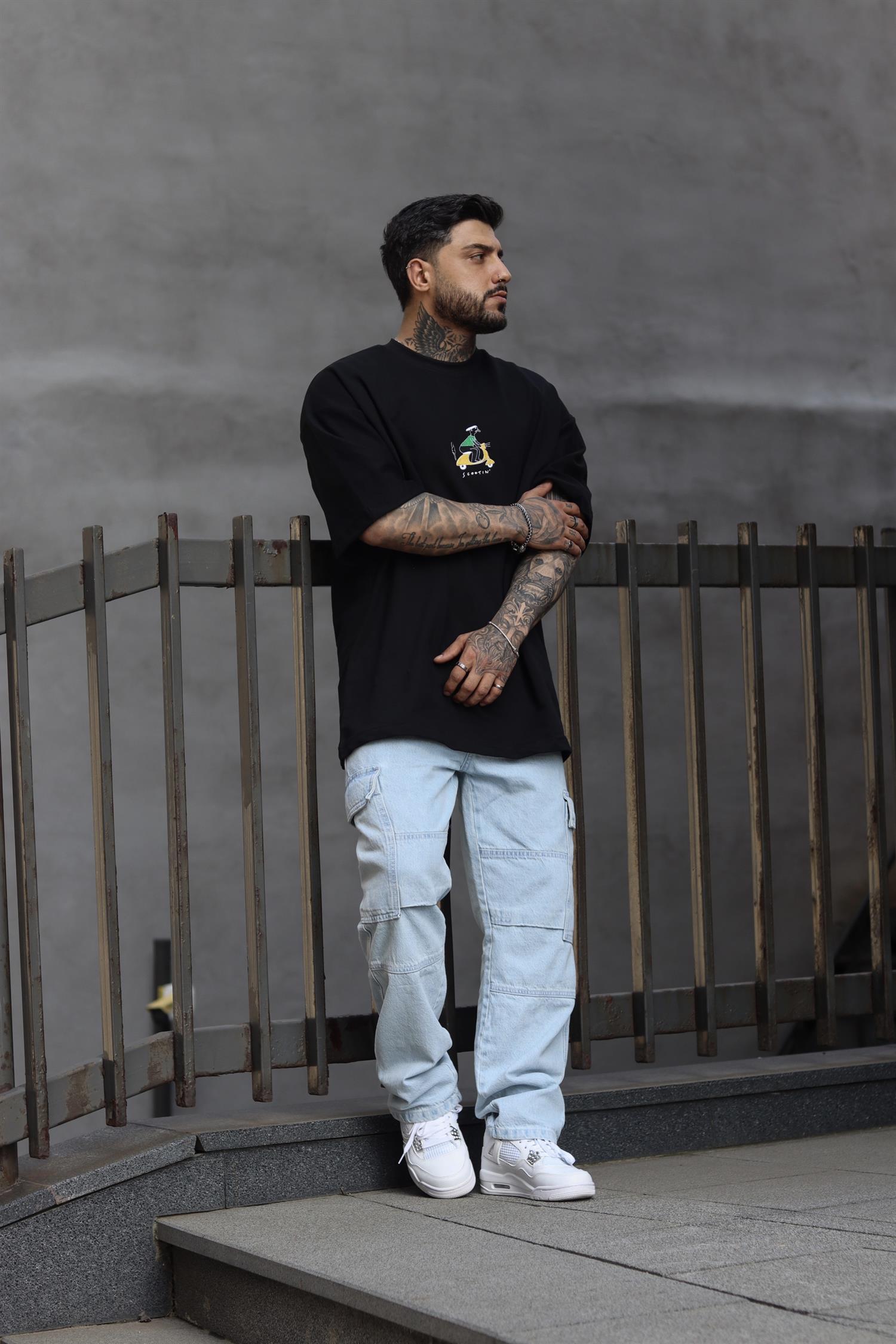 Scootin oversize siyah tshirt