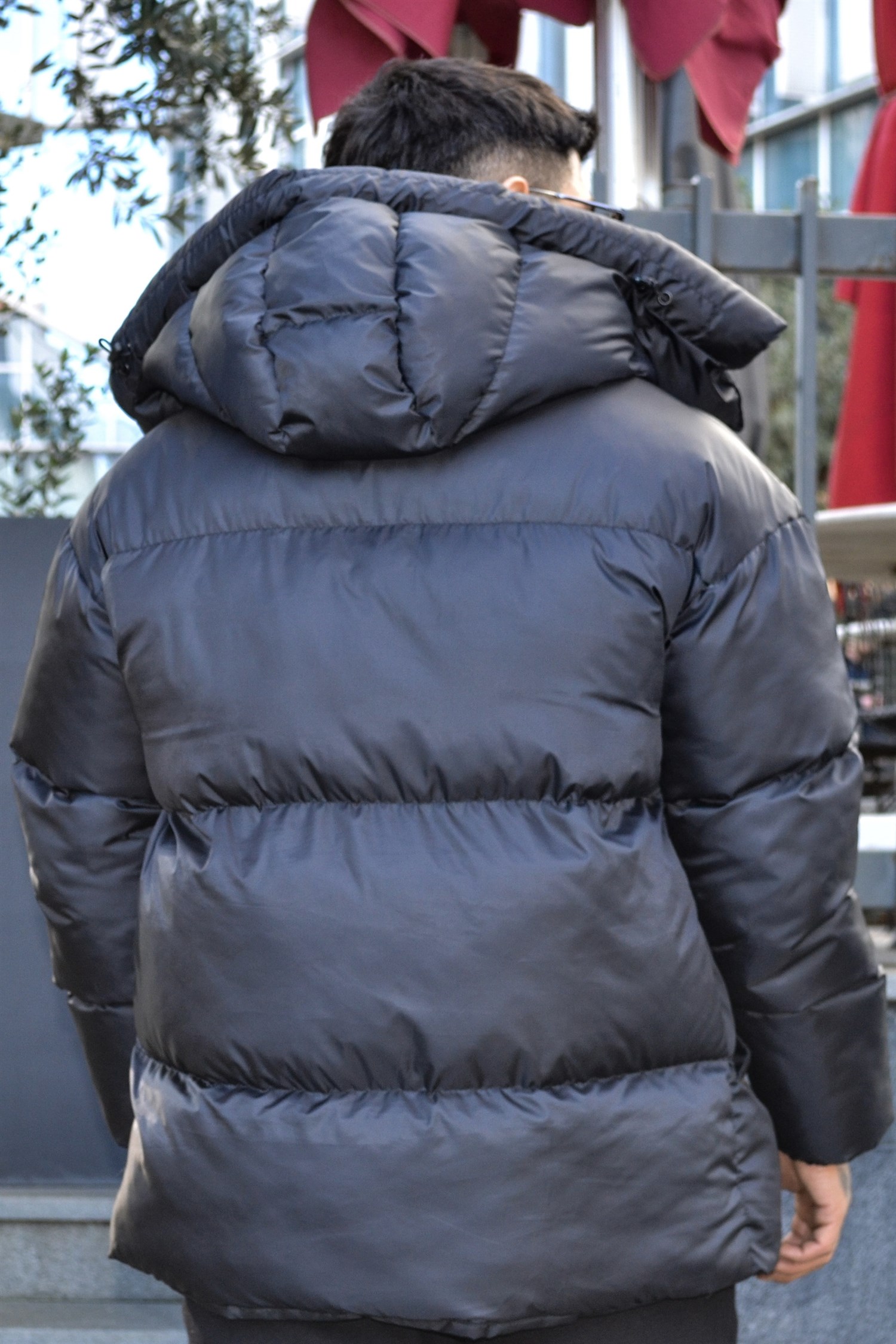 Siyah puffer mont