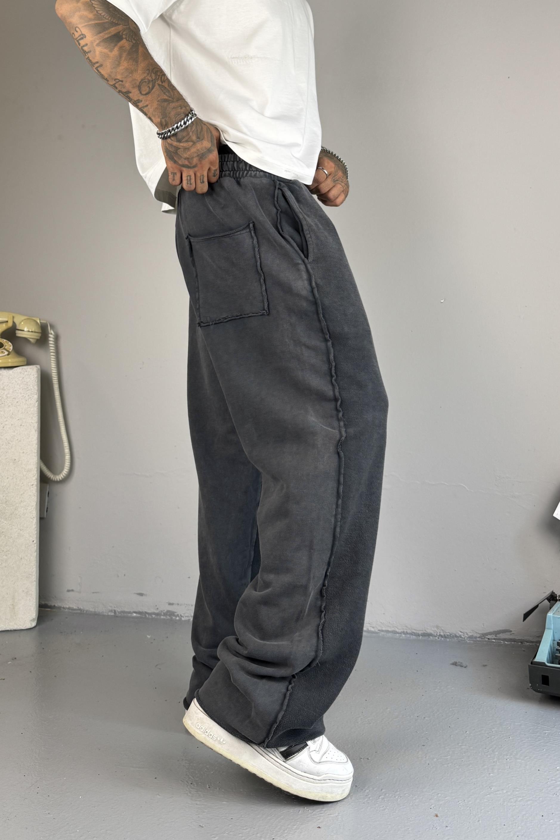 Stone Washed Siyah Pantolon