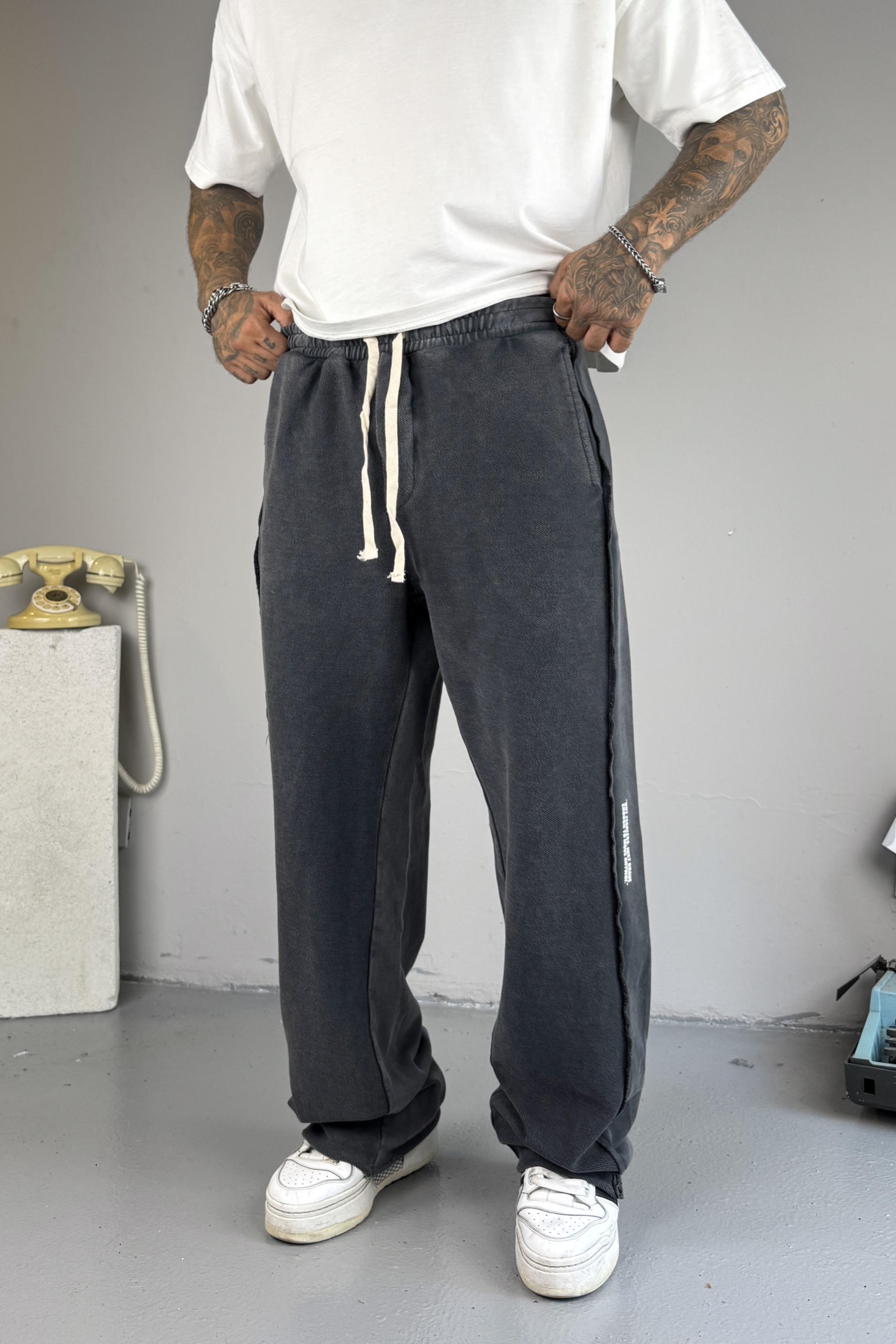 Stone Washed Siyah Pantolon