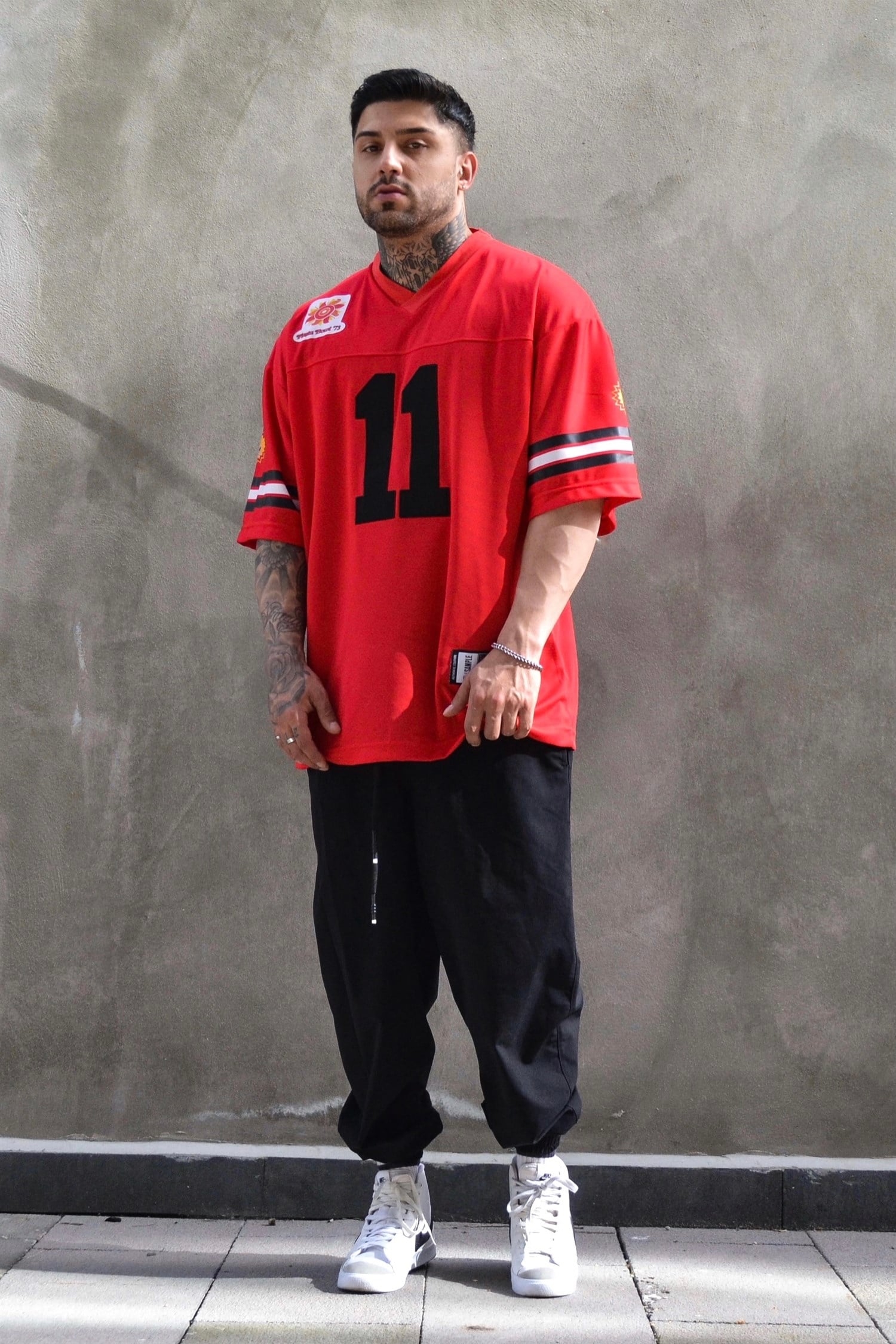white eleven süper oversize kırımızı forma