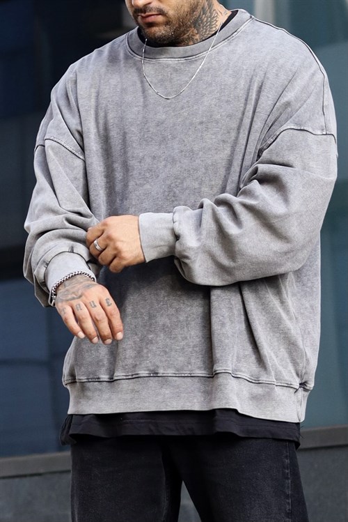Acid wash oversize sweatshirt