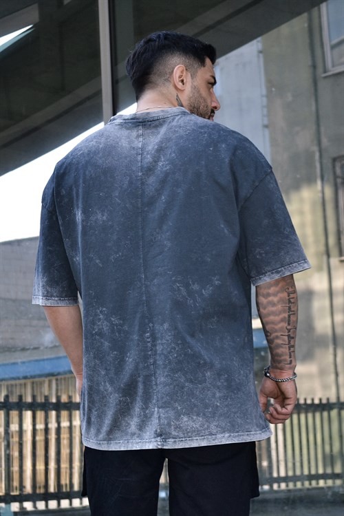 Acid wash wordwide tshirt 