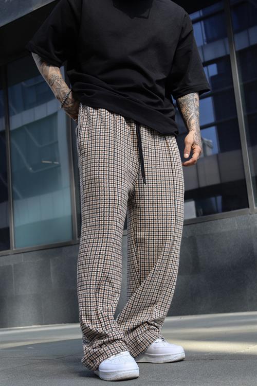 Baggy sweatpants
