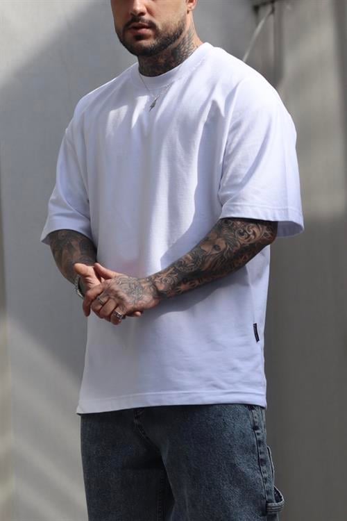 Basic oversize beyaz tshirt