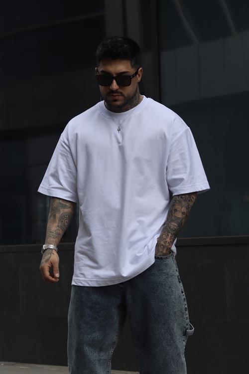 Basic oversize beyaz tshirt
