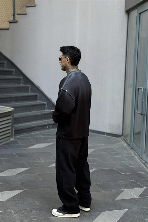 Blackout Oversize Sweatshirt