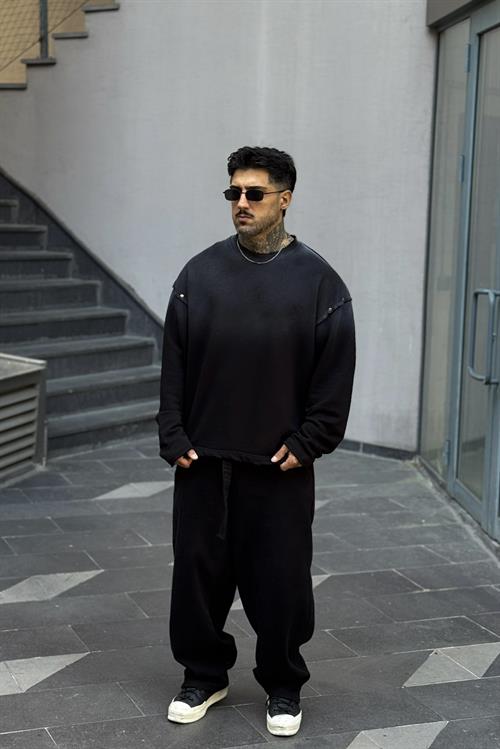 Blackout Oversize Sweatshirt