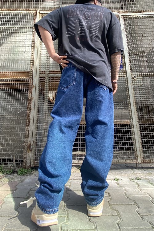 Dark blue baggy jean