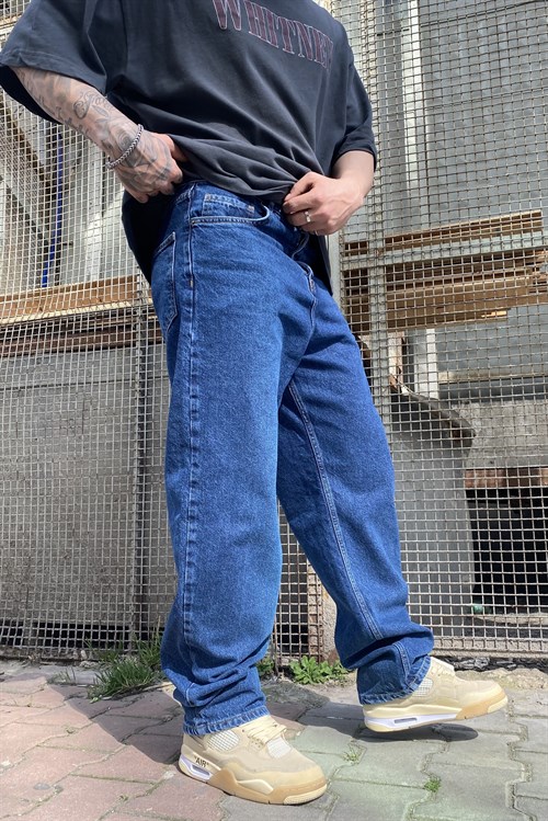 Dark blue baggy jean