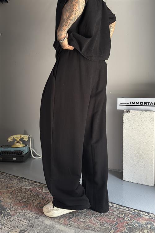 Ekstra baggy siyah eşofman