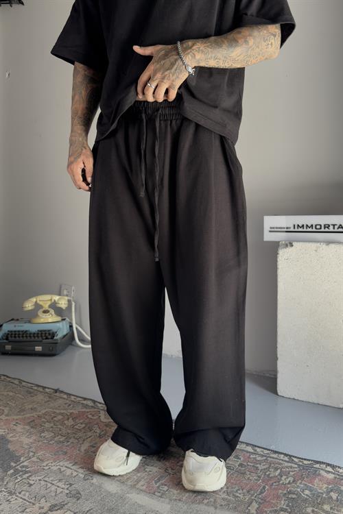 Ekstra baggy siyah eşofman